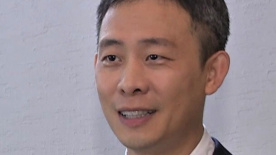 麻麻张开腿我挺进她的黑森林视频